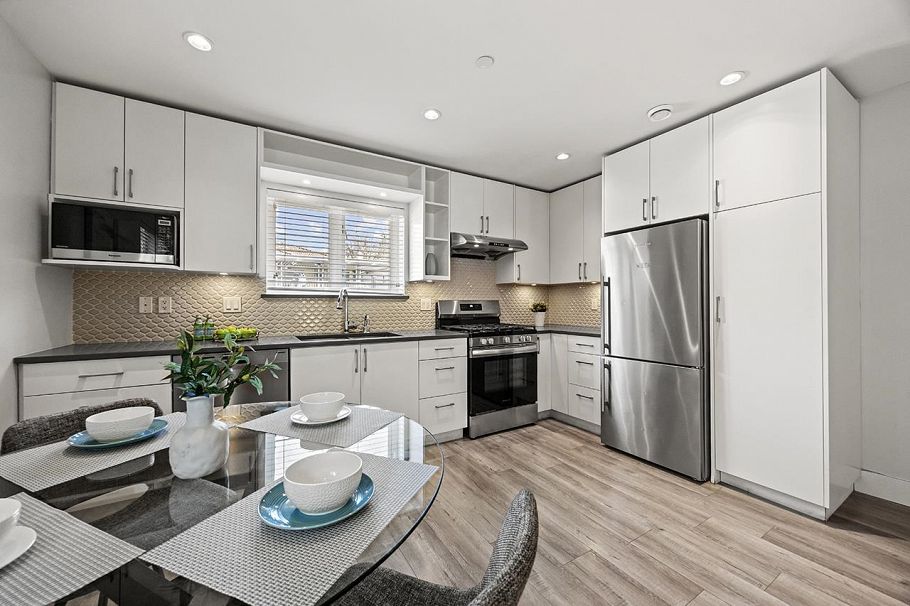 5440 Rhodes Street Vancouver, BC - 8