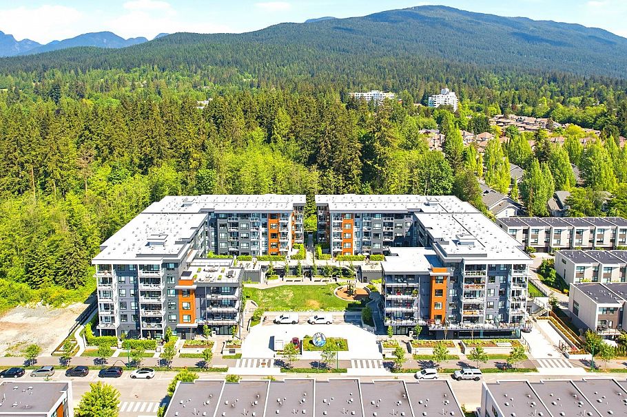 513 3596 Malsum Drive North Vancouver, BC - 31