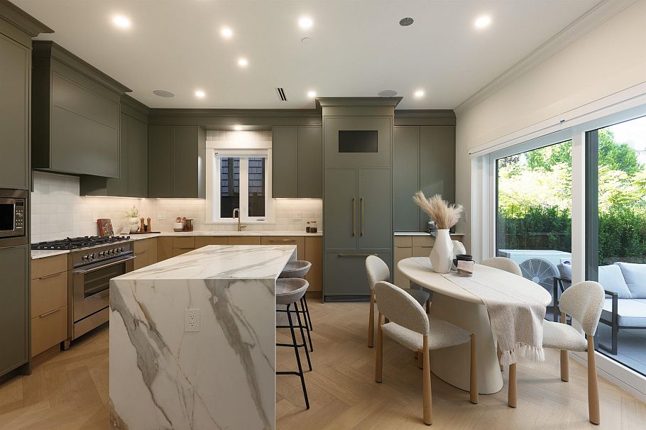 1 258 E 19 Avenue Vancouver, BC - 23