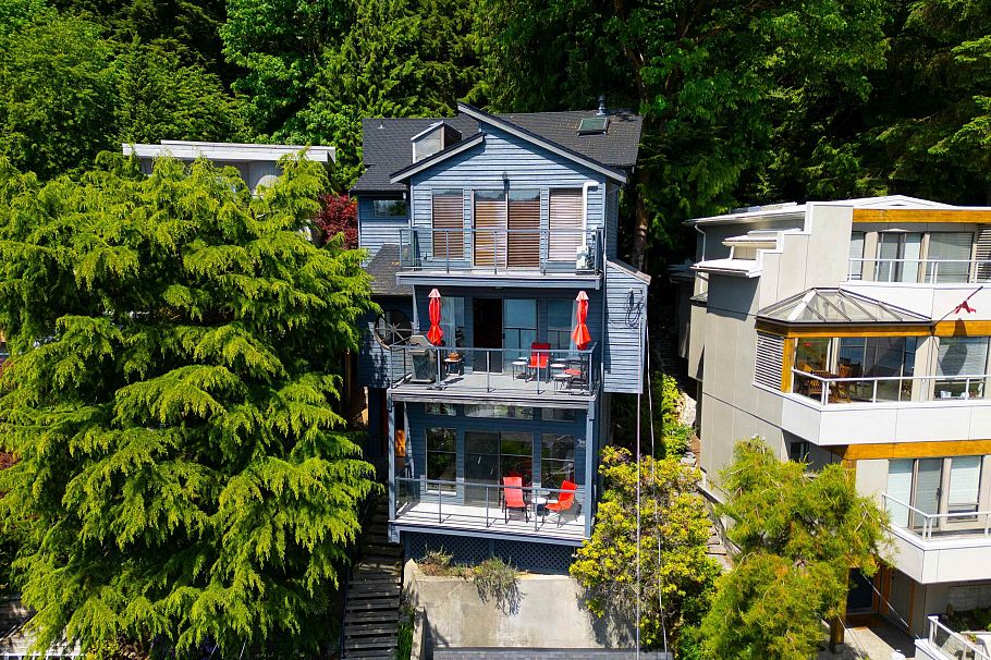 2643 Panorama Drive North Vancouver, BC - 39