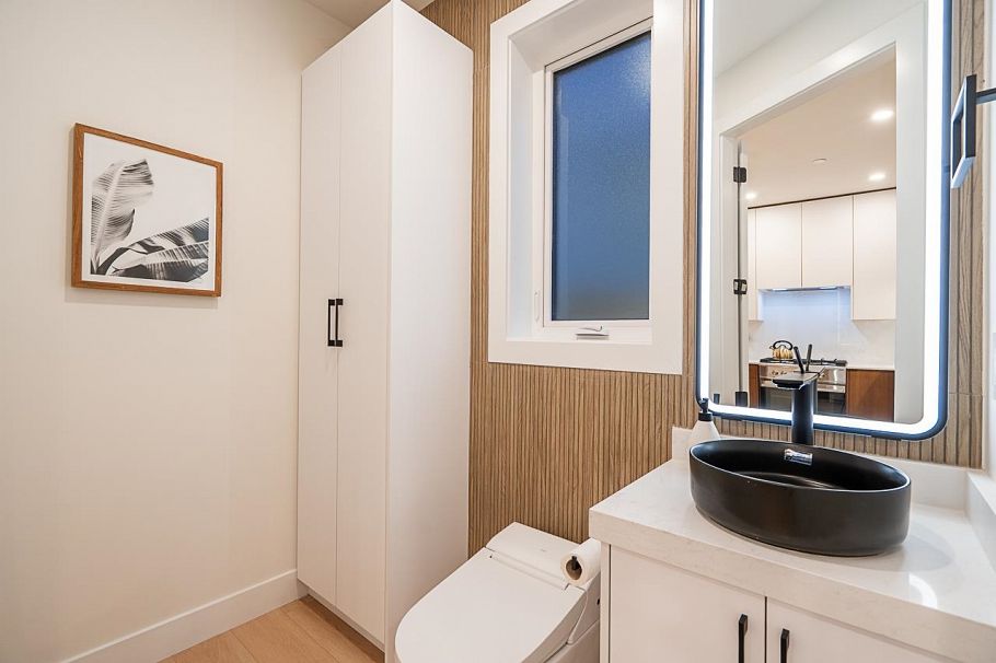 3 3638 Normandy Drive Vancouver, BC - 12
