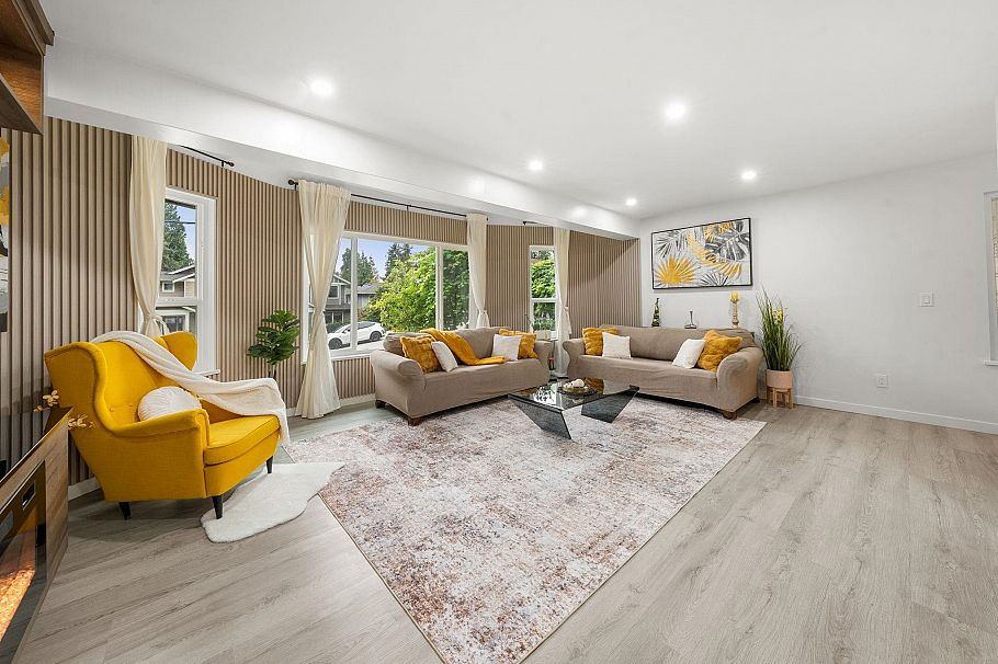 660 E 22nd Street North Vancouver, BC - 5
