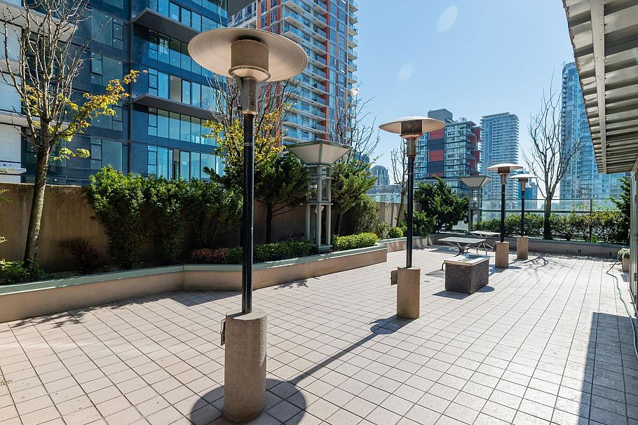 1306 1383 Howe Street Vancouver, BC - 18