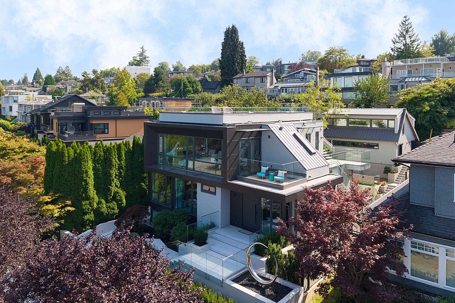 3489 Puget Drive Vancouver, BC - 1