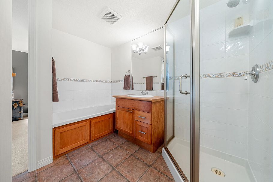 207 669 W 7th Avenue Vancouver, BC - 8