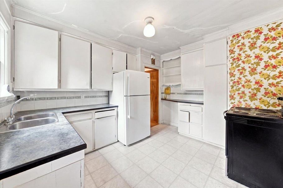 2971 W 37th Avenue Vancouver, BC - 10
