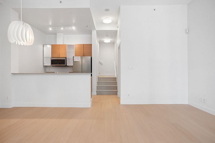 TH938 Homer Street Vancouver, BC - 3