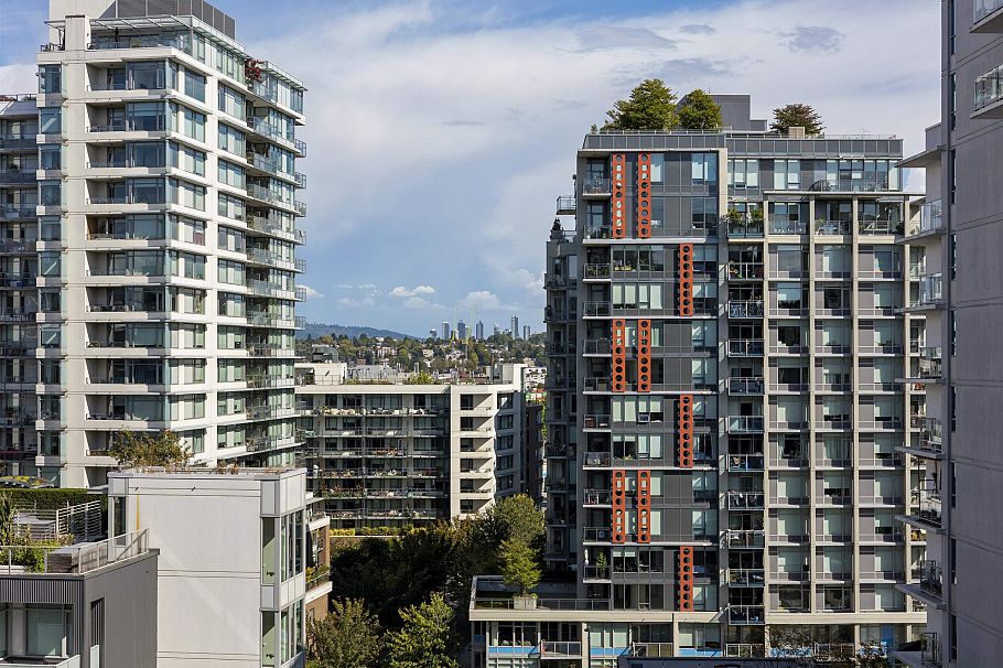 1009 1688 Pullman Porter Street Vancouver, BC - 18