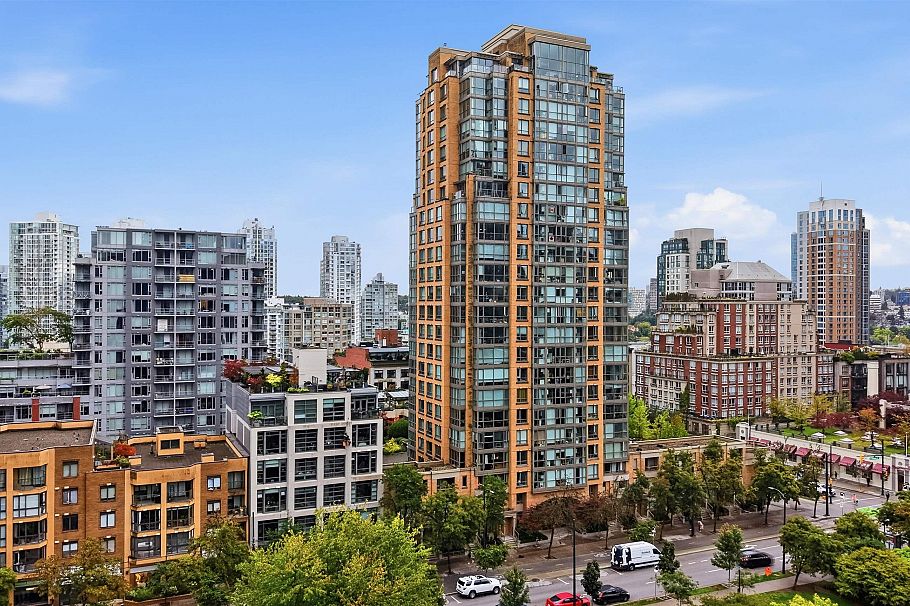 1182 Richards Street Vancouver, BC - 6