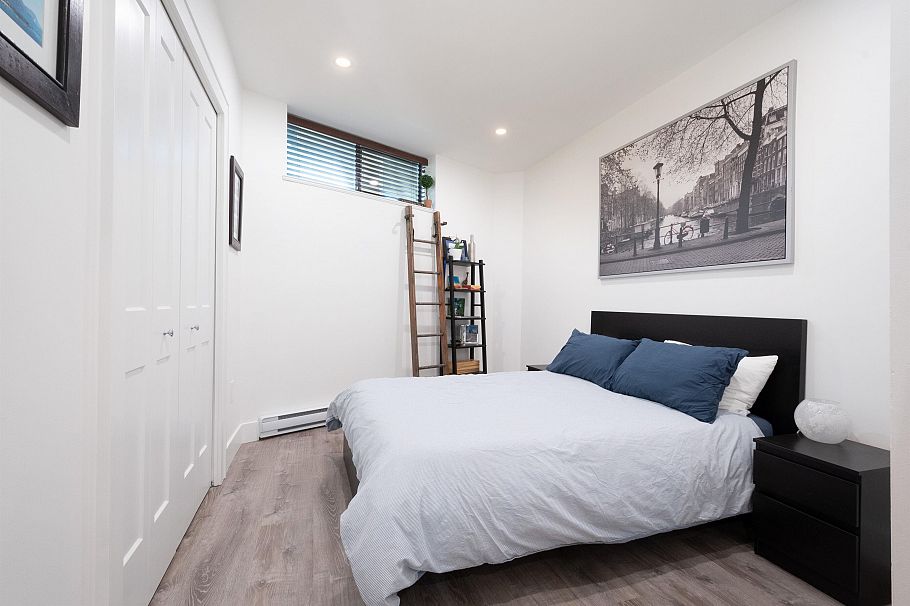 2643 Panorama Drive North Vancouver, BC - 31