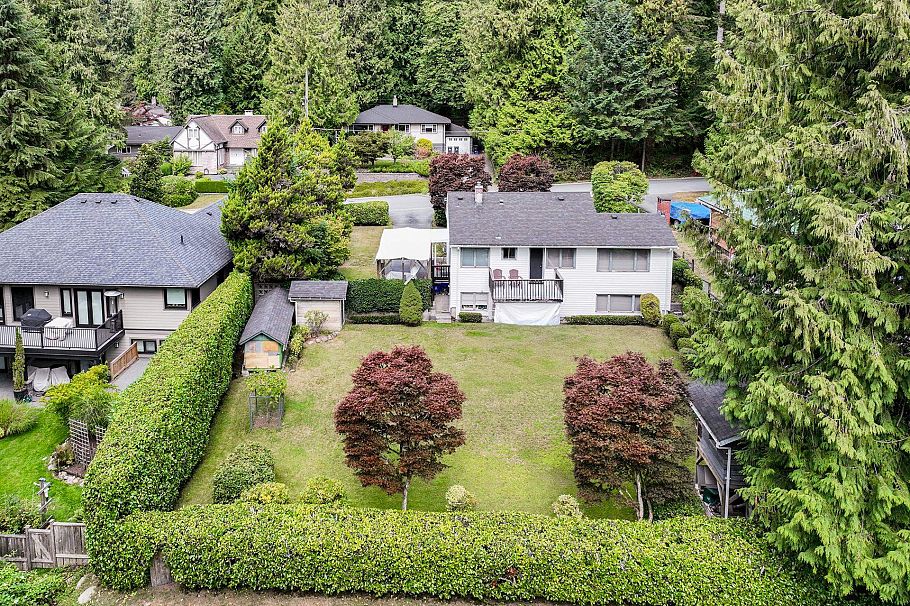 741 Wellington Drive North Vancouver, BC - 7