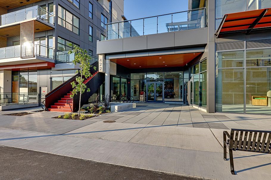 663 422 E 3rd Street North Vancouver, BC - 3