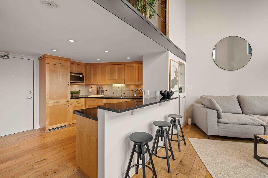 708 22 E Cordova Street Vancouver, BC - 6