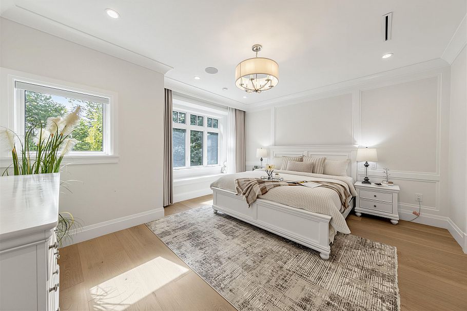 2755 W 38th Avenue Vancouver, BC - 22