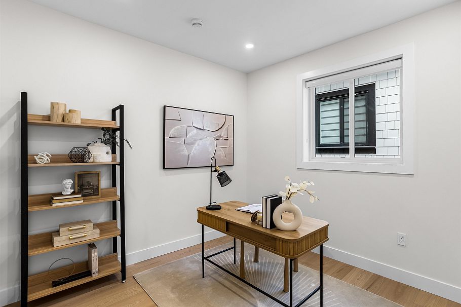 1 165 E 45th Avenue Vancouver, BC - 11