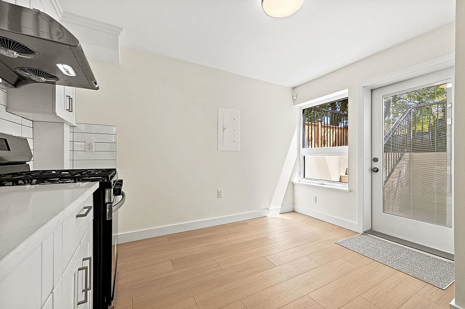 5079 Elgin Street Vancouver, BC - 24