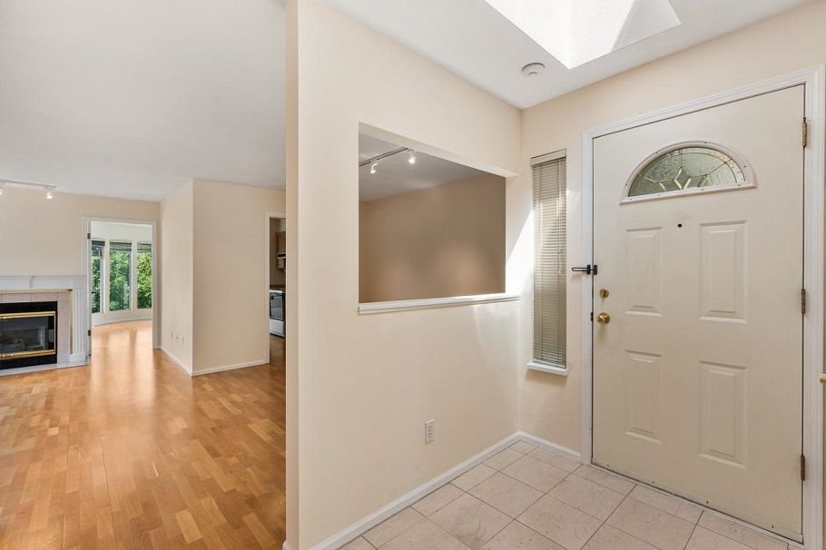 401 7620 Columbia Street Vancouver, BC - 19