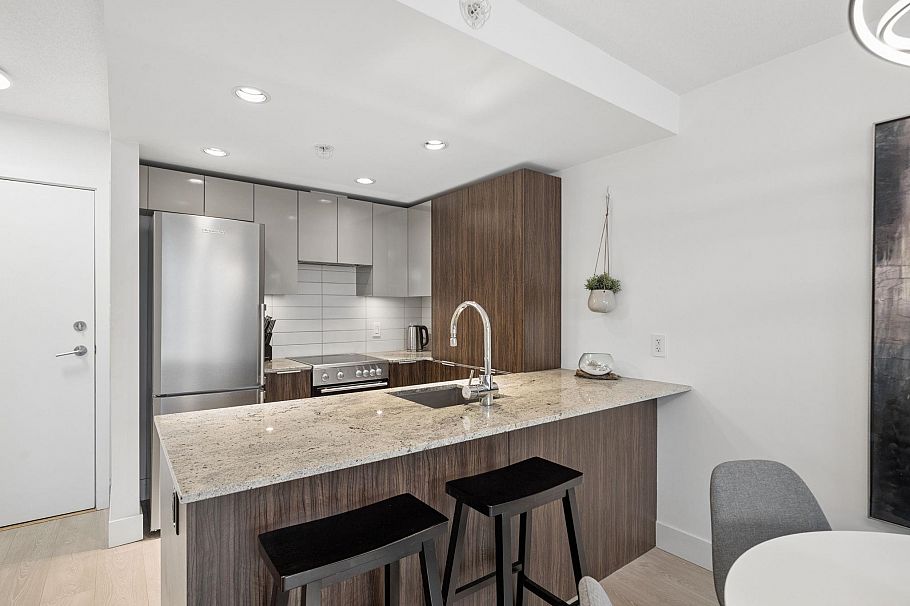 606 1088 Richards Street Vancouver, BC - 8