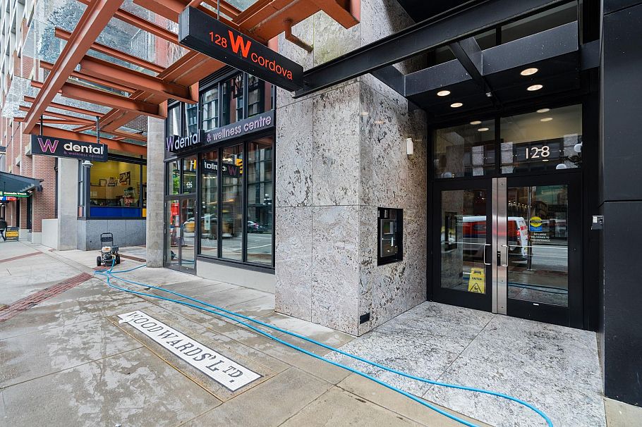 2102 128 W Cordova Street Vancouver, BC - 27