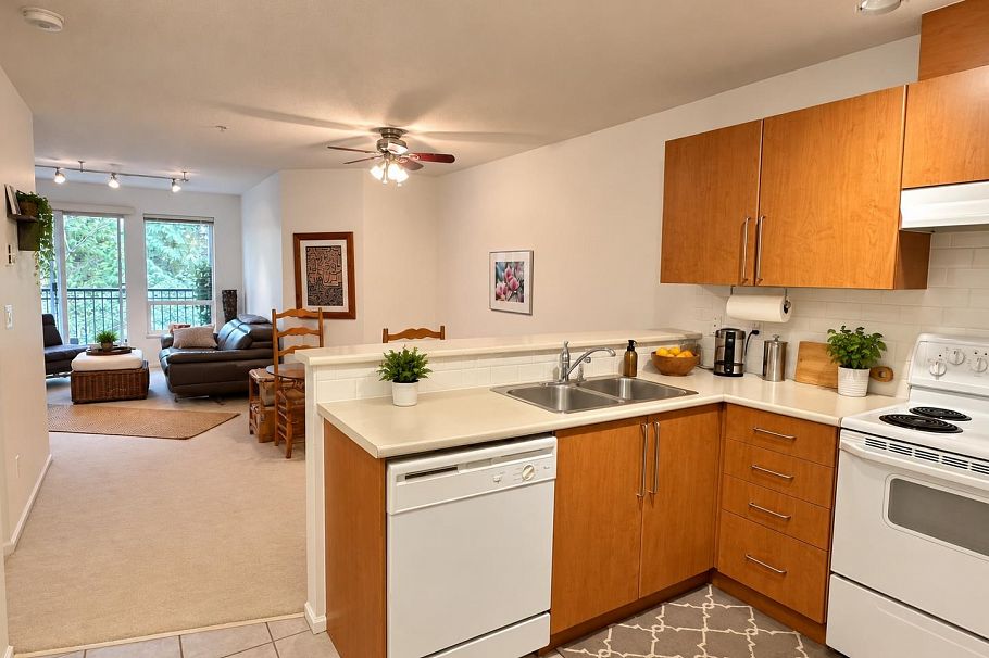 310 1150 E 29th Street North Vancouver, BC - 14
