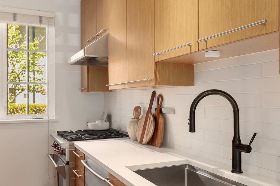 2943 Laurel Street Vancouver, BC - 4