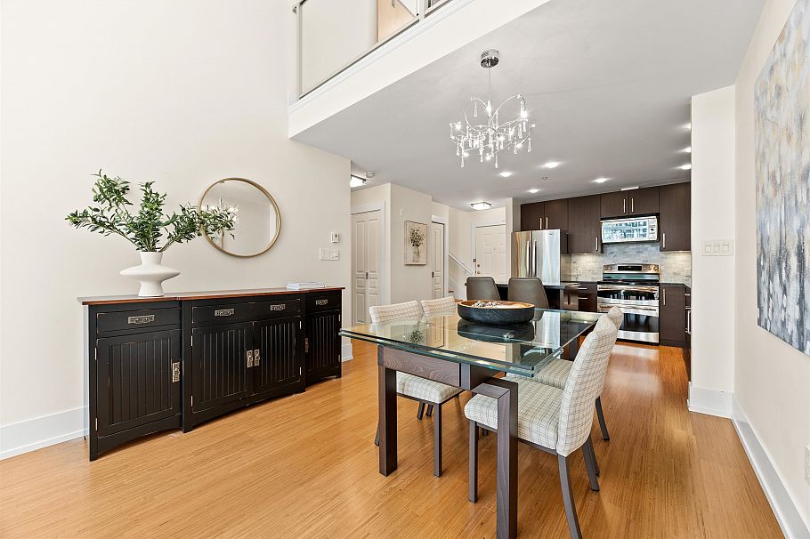 306 1140 Strathaven Drive North Vancouver, BC - 9