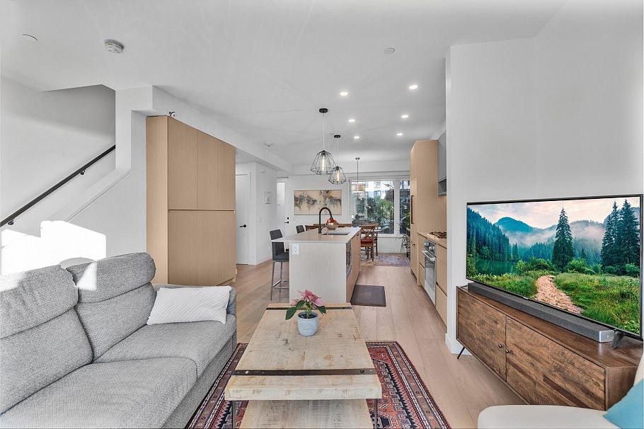 11 528 E 2nd Street North Vancouver, BC - 10
