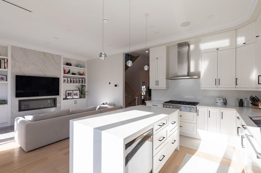 852 W 18th Avenue Vancouver, BC - 6