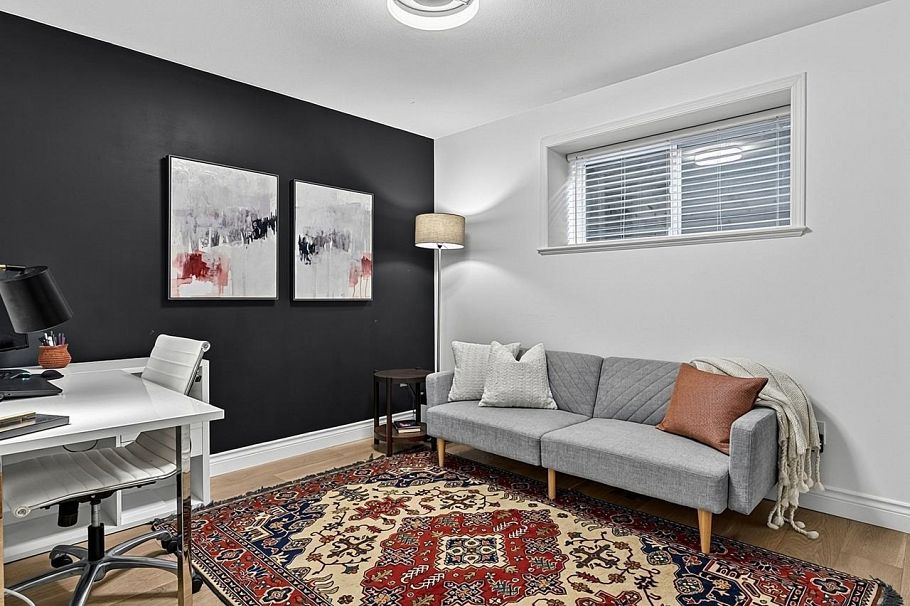 1074 Kilmer Road North Vancouver, BC - 14