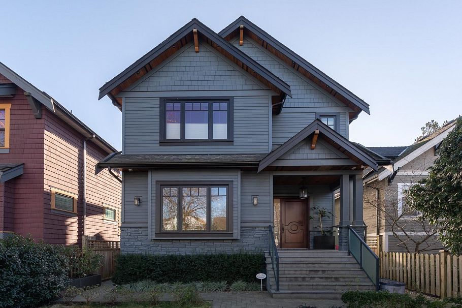 852 W 18th Avenue Vancouver, BC - 2
