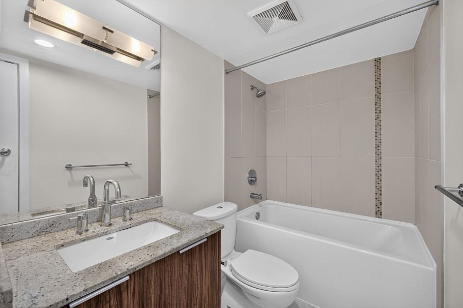 410 1088 Richards Street Vancouver, BC - 20