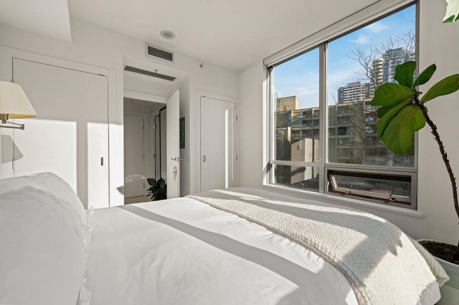 601 1005 Beach Avenue Vancouver, BC - 21