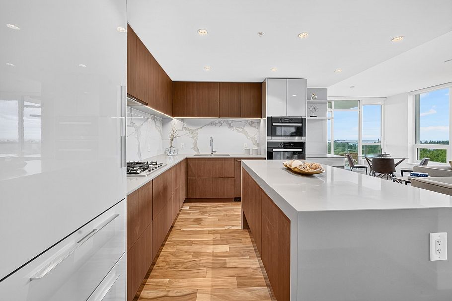 1405 1632 Lions Gate Lane North Vancouver, BC - 11