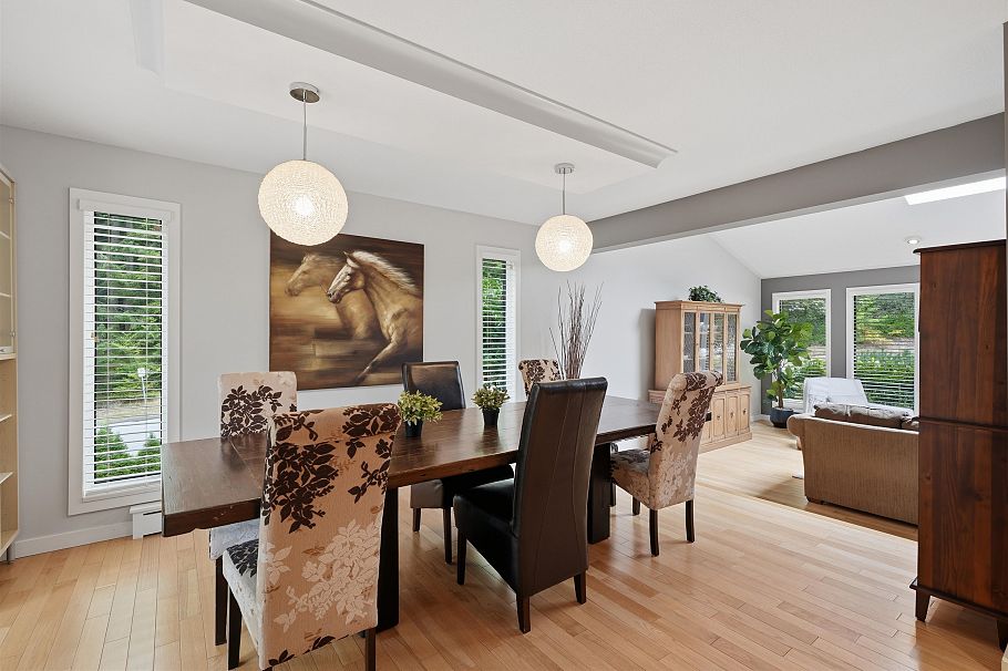 2261 Hill Drive North Vancouver, BC - 6