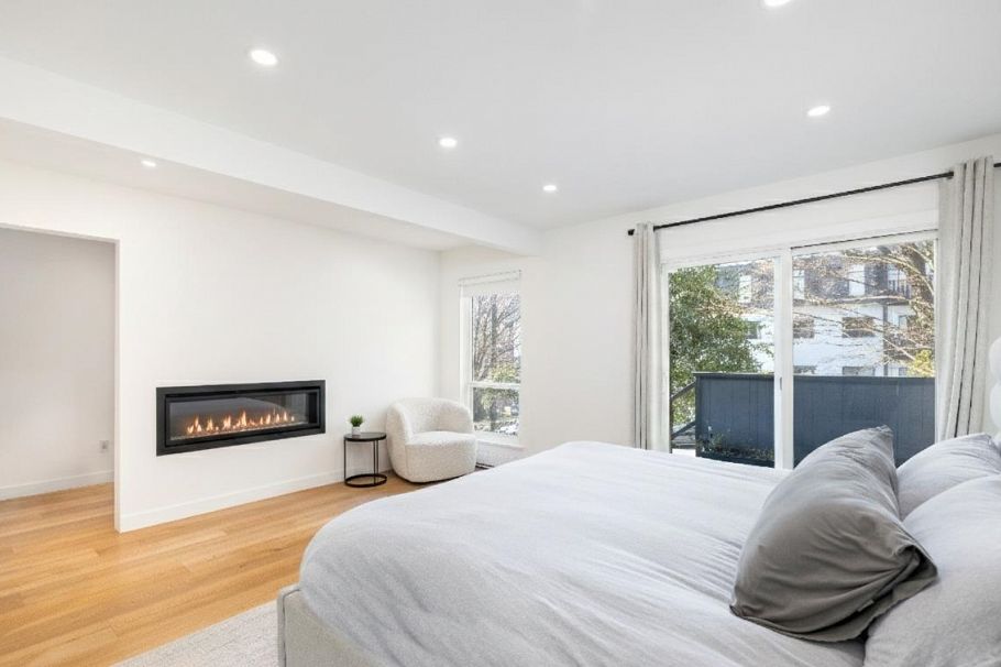 416 St. Georges Avenue North Vancouver, BC - 17
