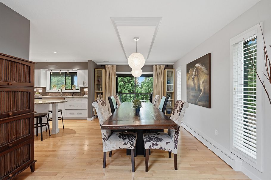 2261 Hill Drive North Vancouver, BC - 7