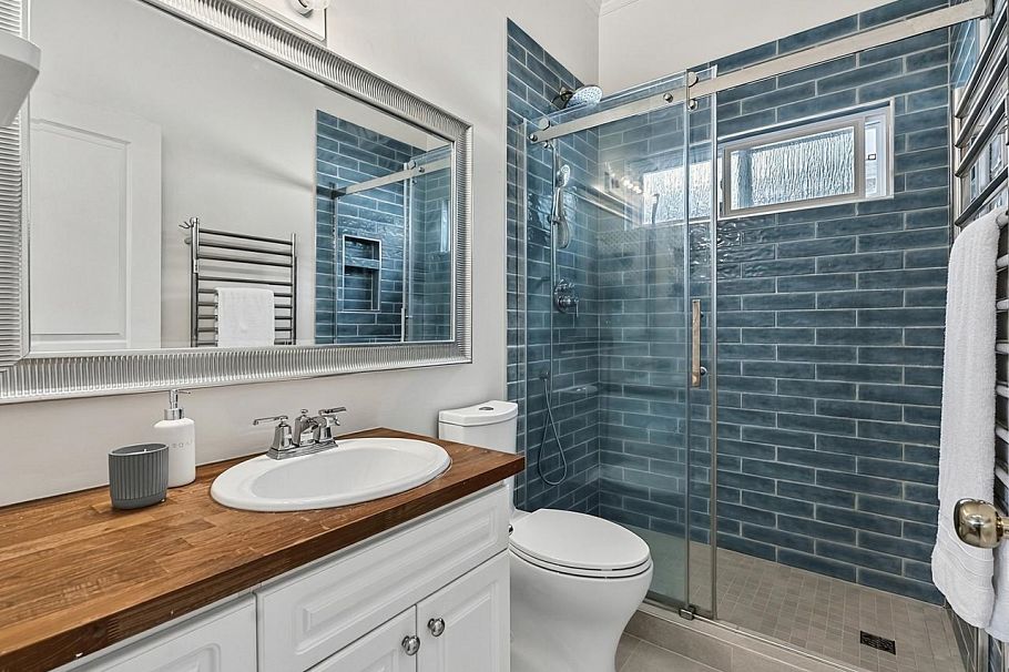 1074 Kilmer Road North Vancouver, BC - 15