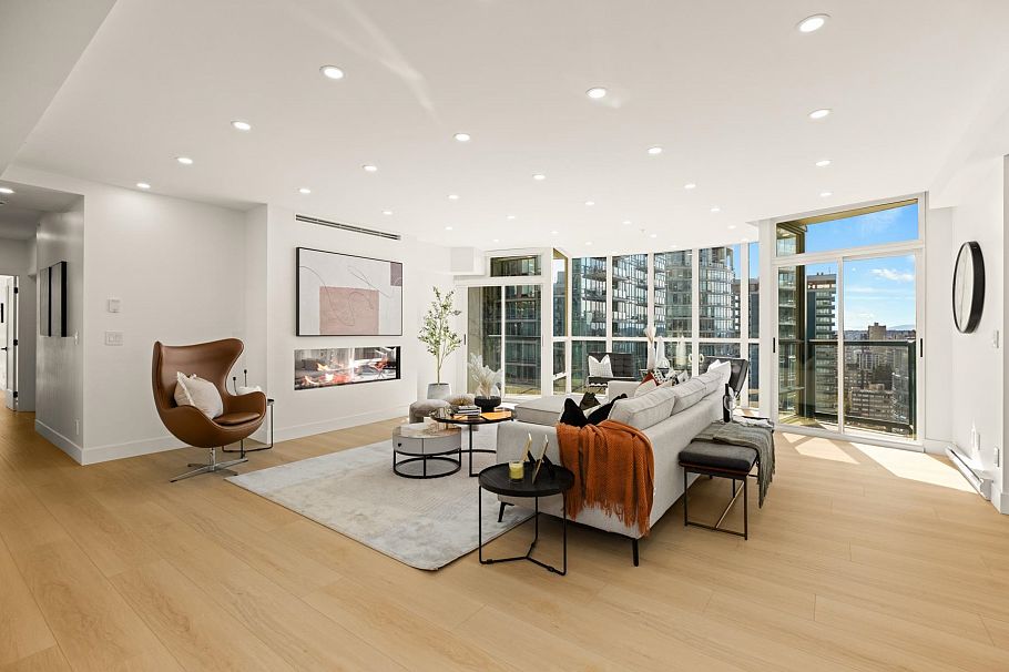2803 1239 W Georgia Street Vancouver, BC - 2