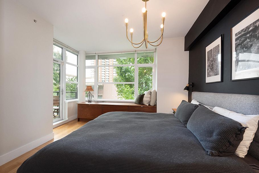 290 E 11th Avenue Vancouver, BC - 16