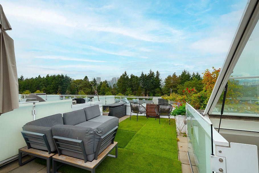 2220 Willow Street Vancouver, BC - 22