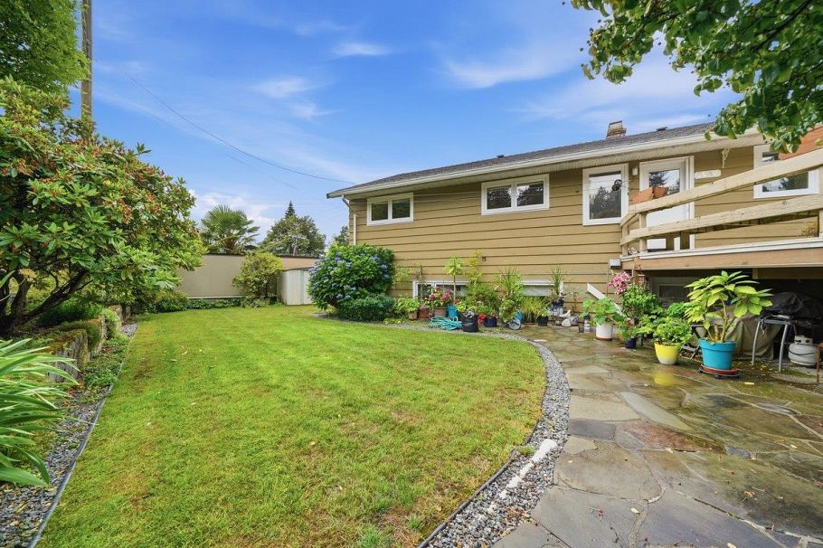 3250 Delbrook Avenue North Vancouver, BC - 30