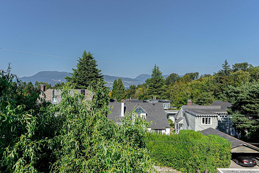 4327 Locarno Crescent Vancouver, BC - 14