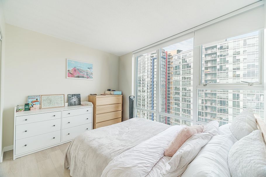 2308 111 W Georgia Street Vancouver, BC - 20