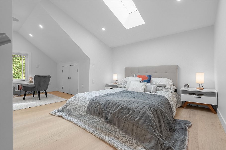 A 3672 W 1st Avenue Vancouver, BC - 15