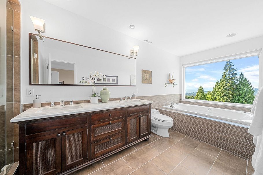 3961 St. Albans Avenue North Vancouver, BC - 27