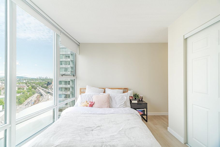 2308 111 W Georgia Street Vancouver, BC - 19