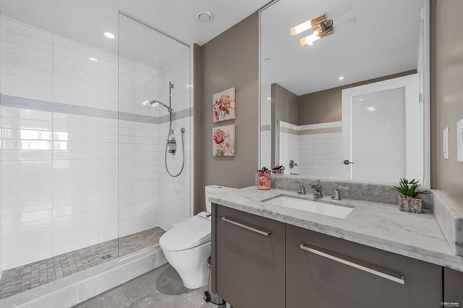 201 650 Evergreen Place North Vancouver, BC - 22