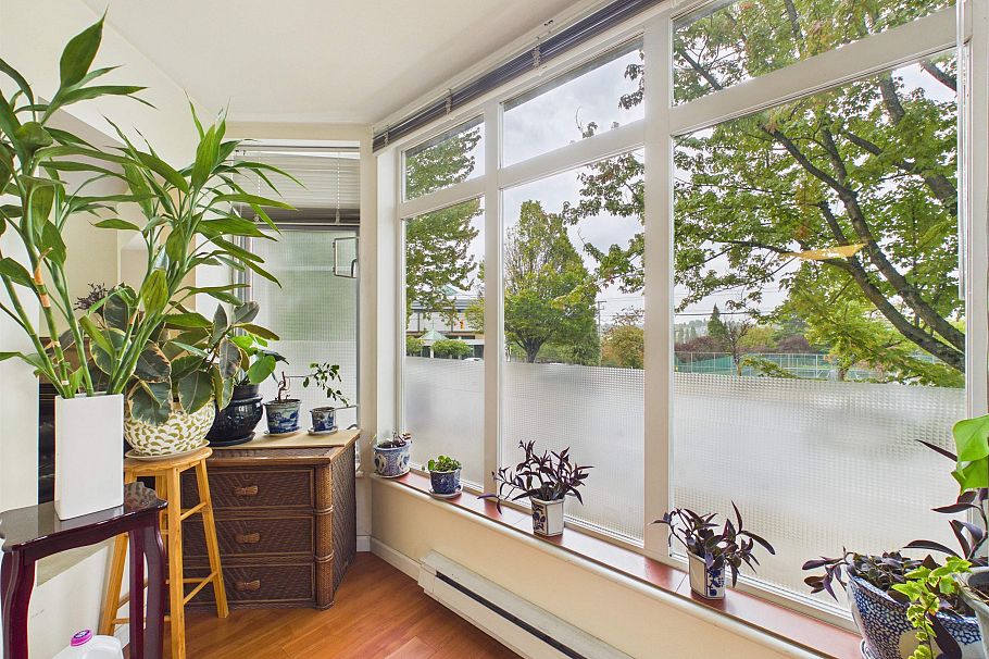 208 2677 Broadway Street Vancouver, BC - 3