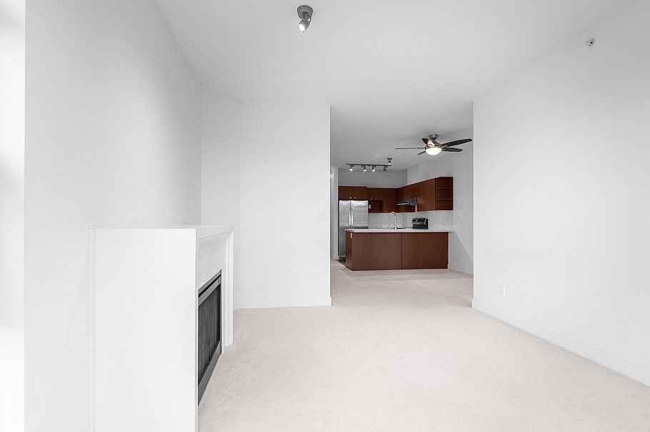 407 4550 Fraser Street Vancouver, BC - 14