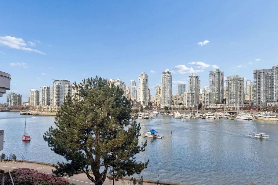 PH 409 1859 Spyglass Place Vancouver, BC - 36